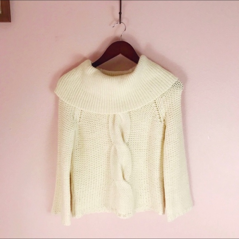 Michael Kors Off White Knitted Sweater ✨Used